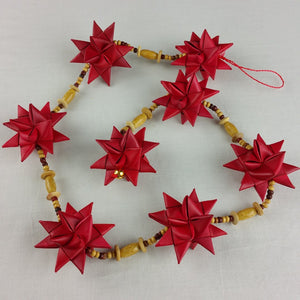 Star necklace with wooden beads