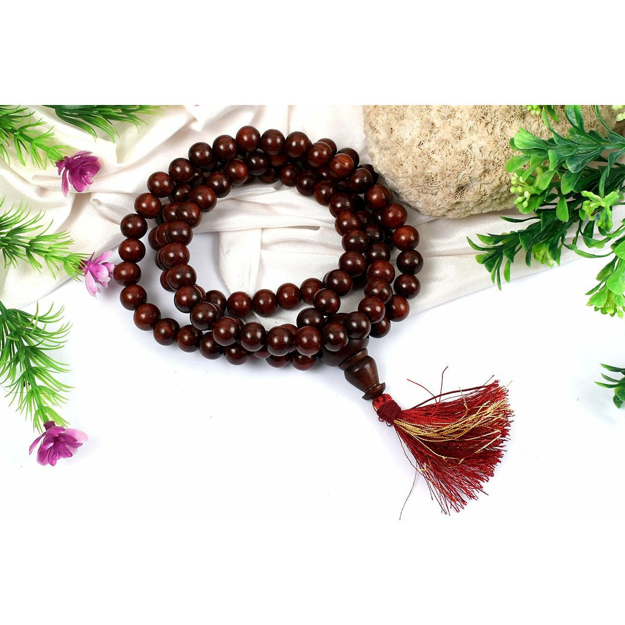 Mala from red sandalwood